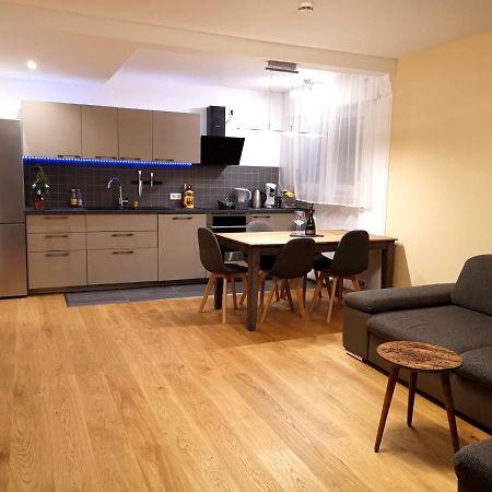 Family Suites & Parking บาเดน-บาเดน ภายนอก รูปภาพ